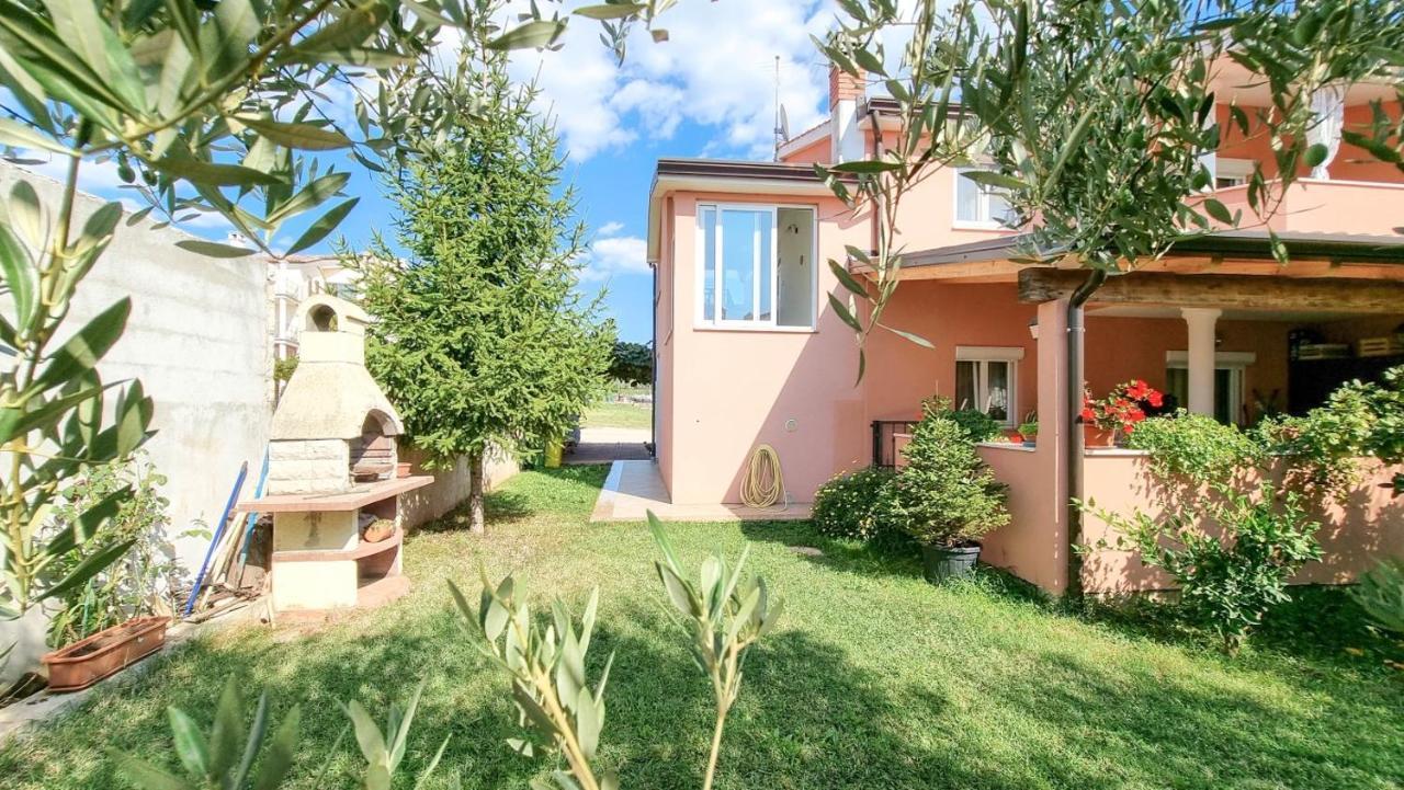 Stelia Apartman Novigrad Istria Kültér fotó