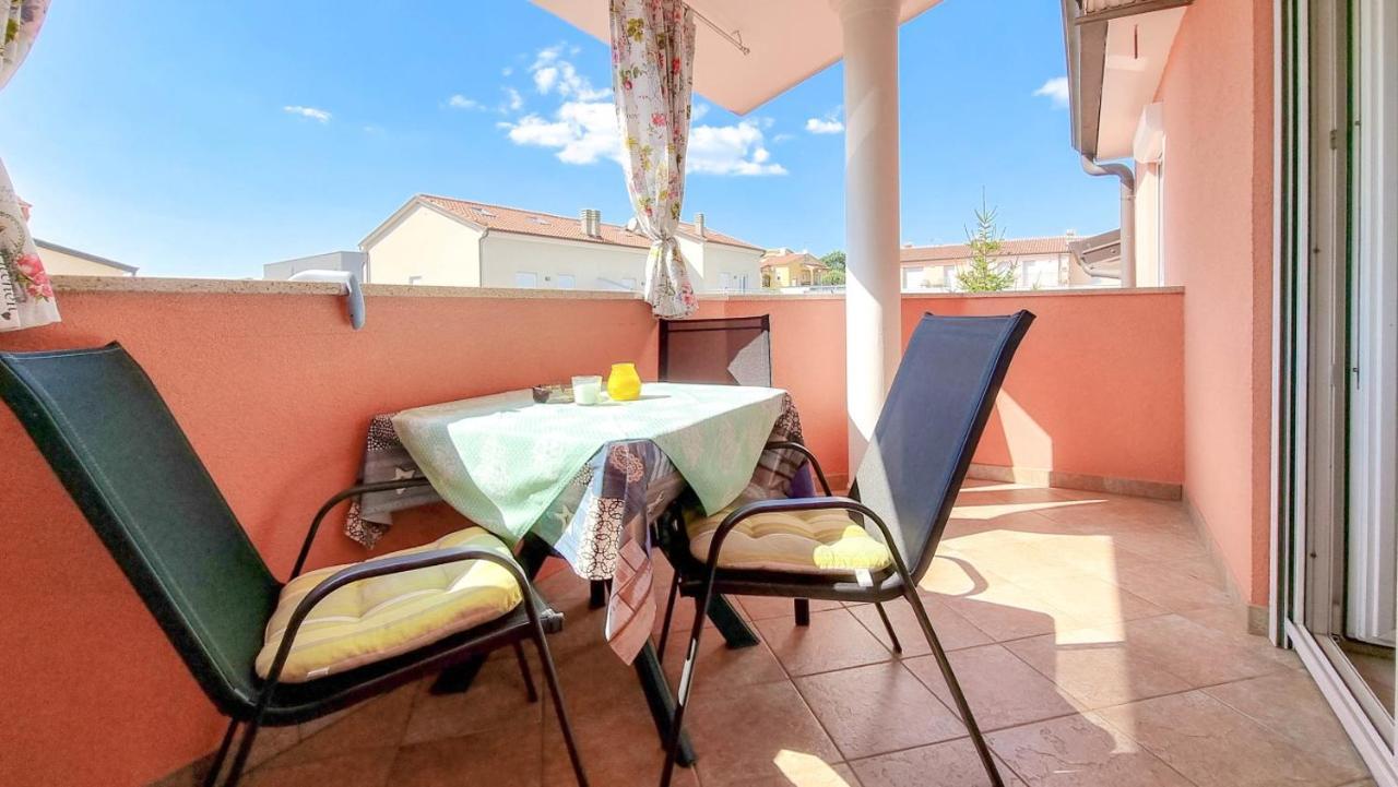 Stelia Apartman Novigrad Istria Kültér fotó